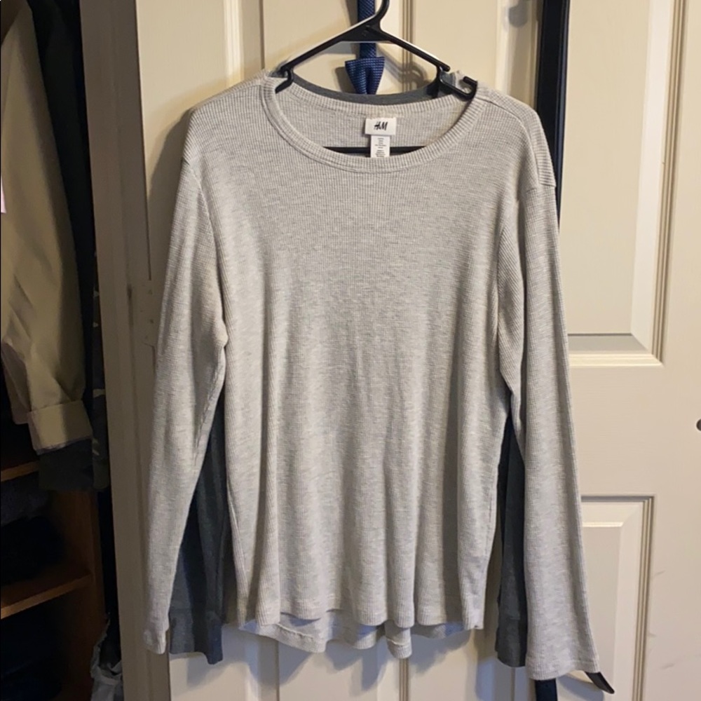 Gray H&M shirt